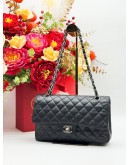 CHANEL MEDIUM CLASSIC DOUBLE FLAP SHOULDER BAG IN BLACK CAVIAR LEATHER