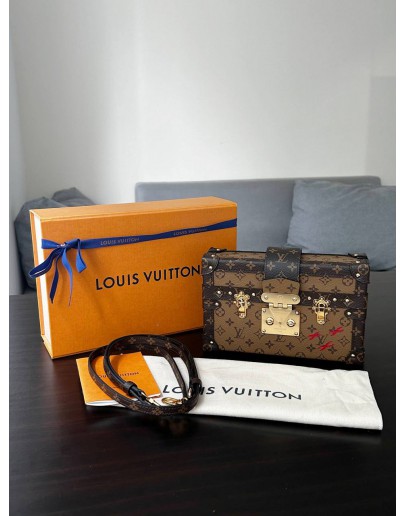 LOUIS VUITTON PETITE MALLE