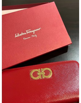 SALVATORE FERRAGAMO GANCINI ZIP AROUND CONDINENTAL WALLET
