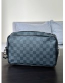 LOUIS VUITTON POCHETTE KASAI IN DAMIER GRAPHITE CANVAS  