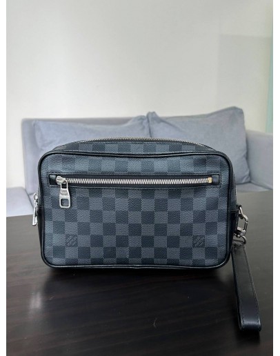 LOUIS VUITTON POCHETTE KASAI IN DAMIER GRAPHITE CANVAS  