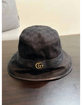 GUCCI BLACK GG BUCKET HAT 