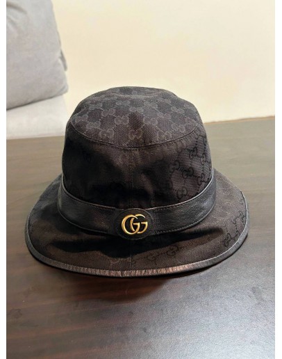GUCCI BLACK GG BUCKET HAT 