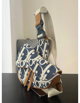 CHRISTIAN DIOR MEN’S SADDLE BAG IN RAFFIA EFFECT DIOR OBLIQUE JACQUARD DENIM CANVAS   