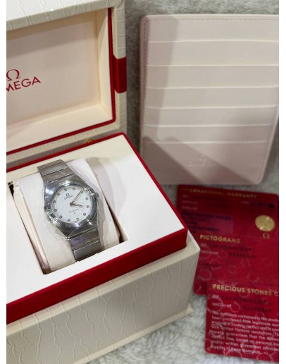 OMEGA CONSTELLATION MANHATTAN REF 131.10.28.60.52.001 SILVER DIAMONDS DIAL 28MM QUARTZ WATCH