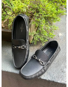 LOUIS VUITTON SILVERSTONE MOCCASIN WITH HOUSE SIGNATURE GRAINED EPI LEATHER