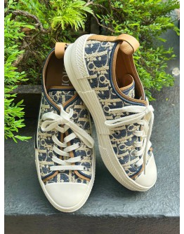CHRISTIAN DIOR LEAGUE B23 LOW TOP SNEAKERS IN BLUE & BEIGE DIOR OBLIQUE JACQUARD PATTERN