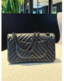 CHANEL REISSUE 2.55 BLACK CHEVRON QUILTED CALFSKIN LEATHER DOUBLE FLAP BAG 