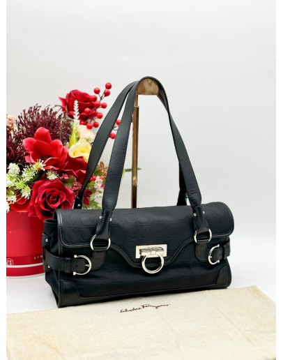 SALVATORE FERRAGAMO GANCINI SHOULDER BAG IN BLACK CANVAS & CALFSKIN LEATHER