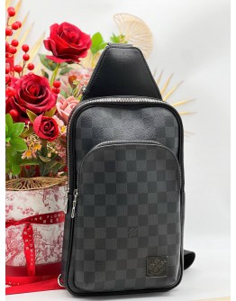 LOUIS VUITTON AVENUE SLING BAG