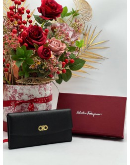 SALVATORE FERRAGAMO GANCINI WALLET 