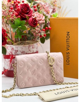 LOUIS VUITTON POCHETTE COUSSIN IN PINK 