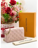 LOUIS VUITTON POCHETTE COUSSIN IN PINK 