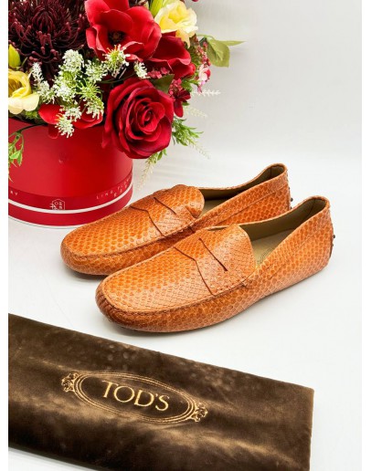 TOD'S GOMMINO LOAFER SIZE 