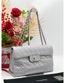 CHANEL VINYL BUSINESS FLAP BAG IN GREY