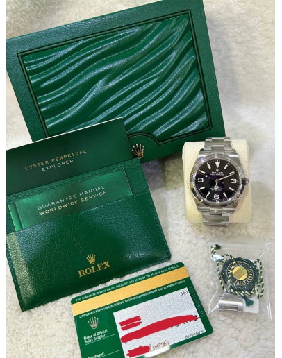 ROLEX EXPLORER I REF 214270 BLACK DIAL 39MM AUTOMATIC WATCH
