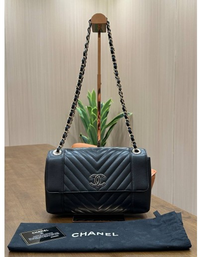 CHANEL CHEVRON V STITCH SHOULDER CHAIN BAG IN BLACK LAMBSKIN LEATHER 