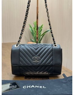 CHANEL CHEVRON V STITCH SHOULDER CHAIN BAG IN BLACK LAMBSKIN LEATHER 