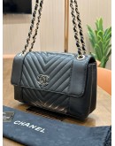 CHANEL CHEVRON V STITCH SHOULDER CHAIN BAG IN BLACK LAMBSKIN LEATHER 