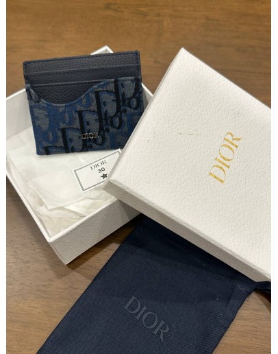CHRISTIAN DIOR SADDLE CARD HOLDER IN DEEP BLUE GRAINED CALFSKIN & DEEP BLUE DIOR OBLIQUE TRIO JACQUARD MARQUETRY 