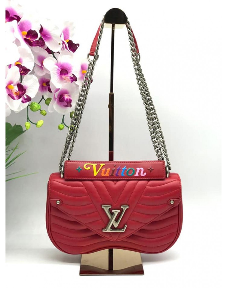 LOUIS VUITTON New Wave Chain Bag MM